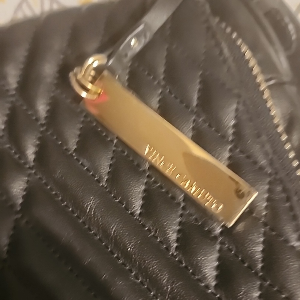 Vince Camuto Vintage Leather Crossbody Shoulder Bag - Picture 2 of 8